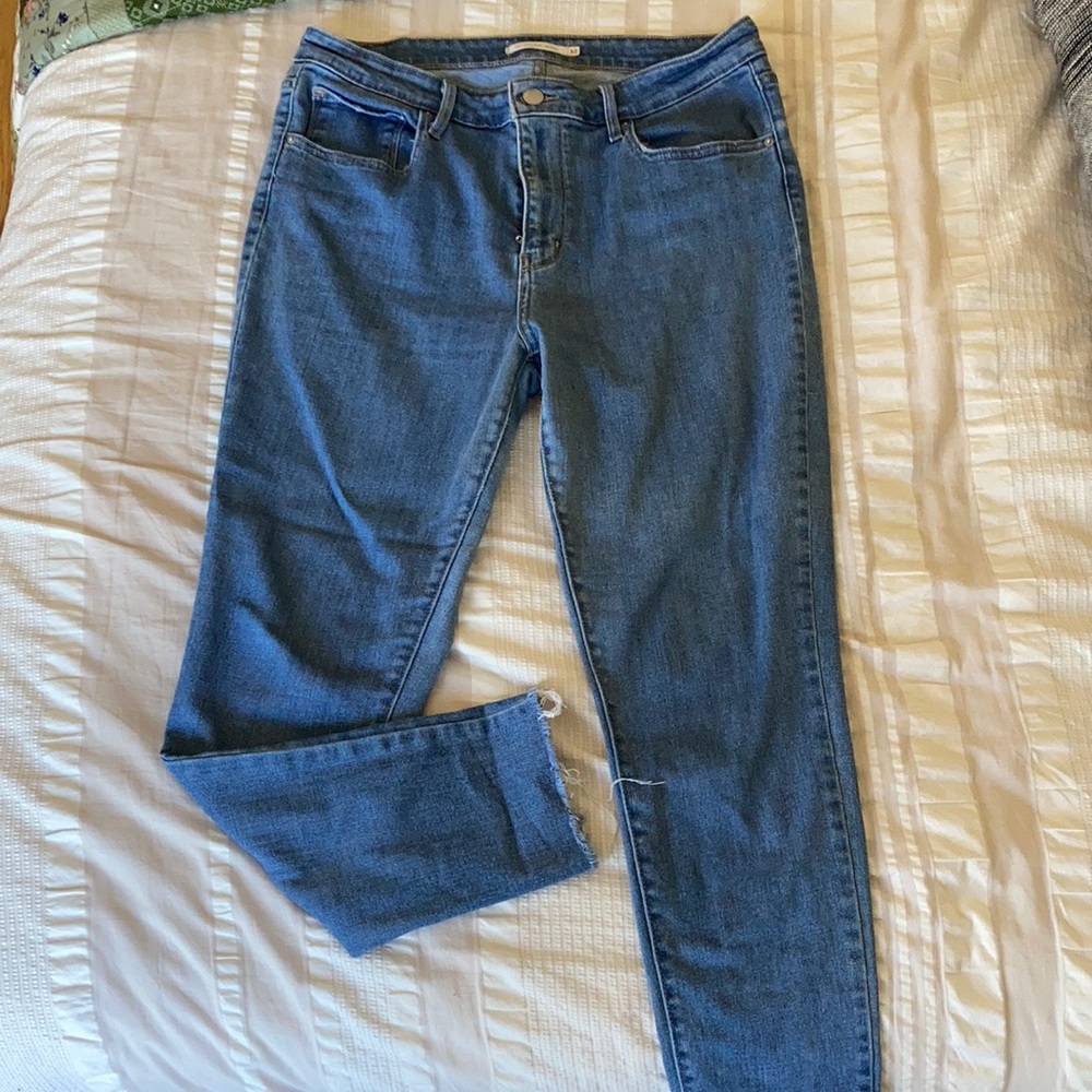 Levi’s 721 High Rise Skinny- size 32